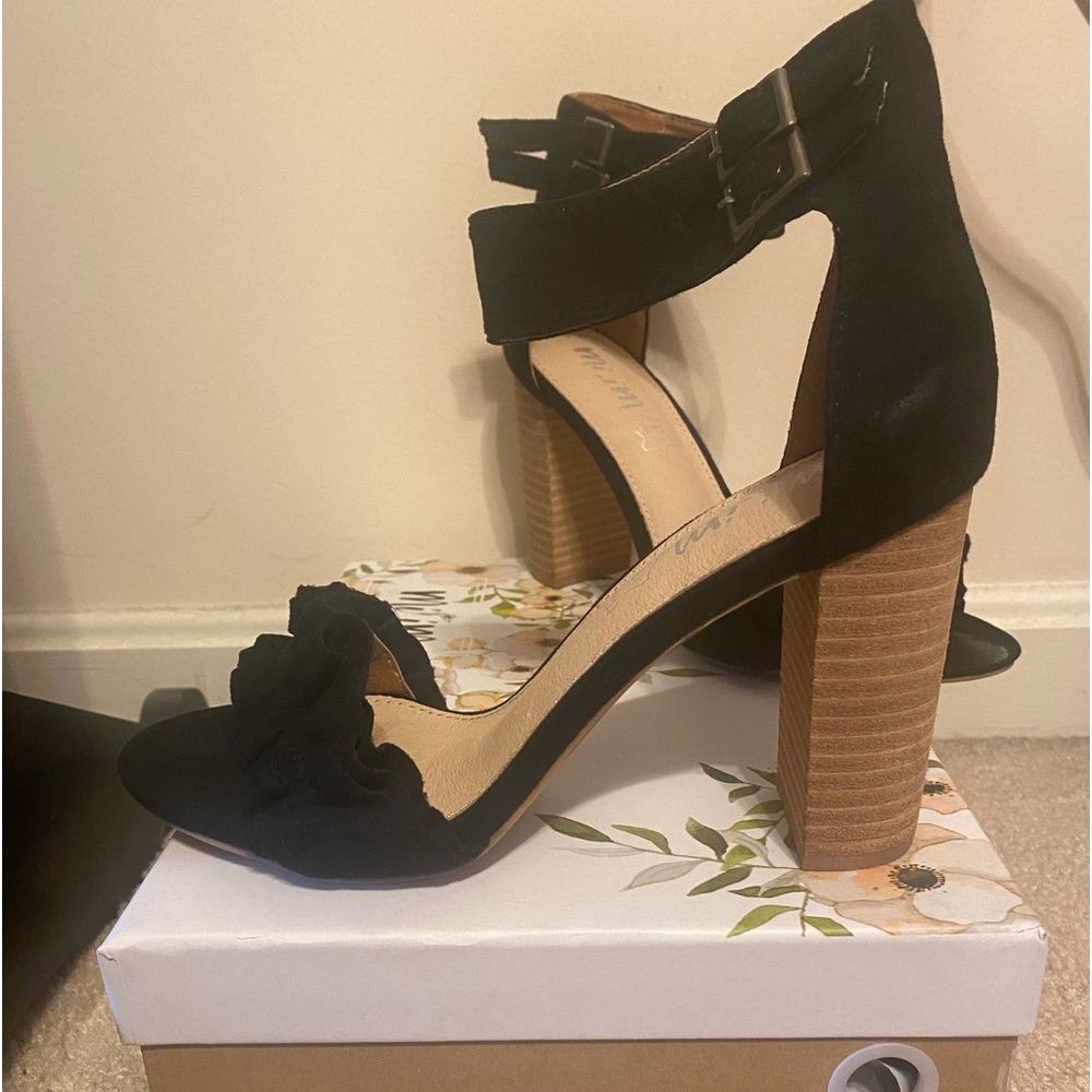 MIIM by Miracle Miles, “ Emmeline” heel, opened toe